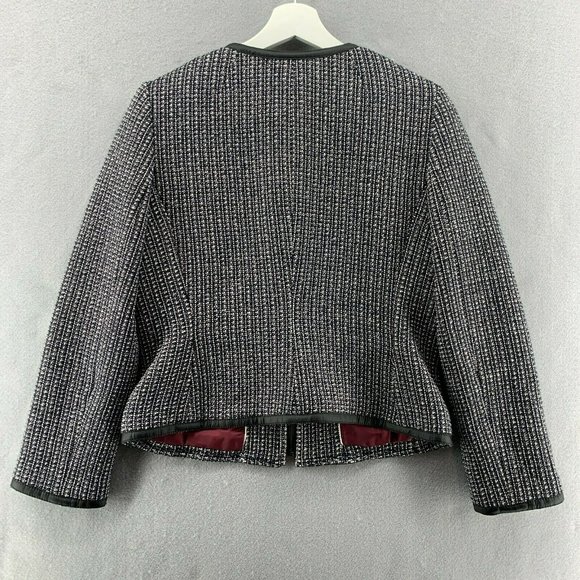 Banana Republic Black and White Tweed Blazer - Picture 2 of 12